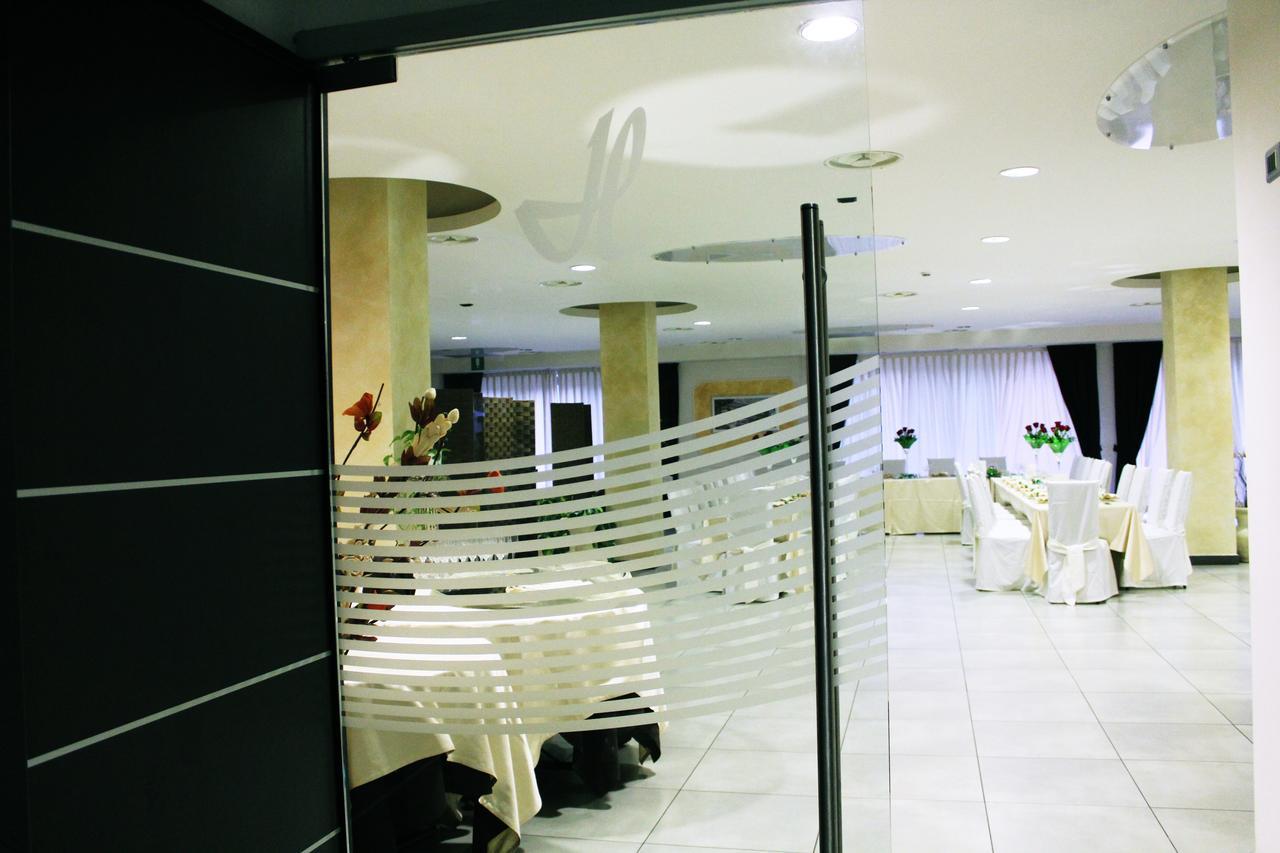 Hotel Insteia Polla Extérieur photo
